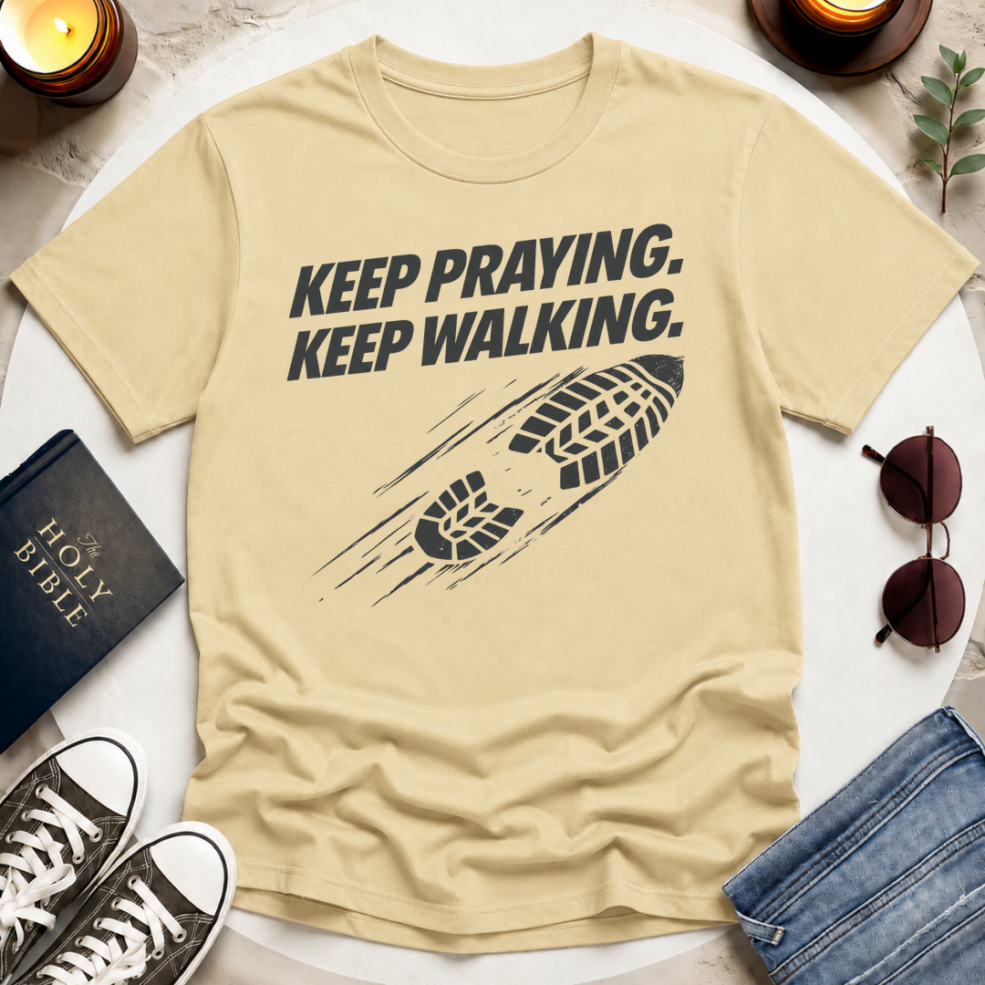 KEEP PRAYING I T-Shirt