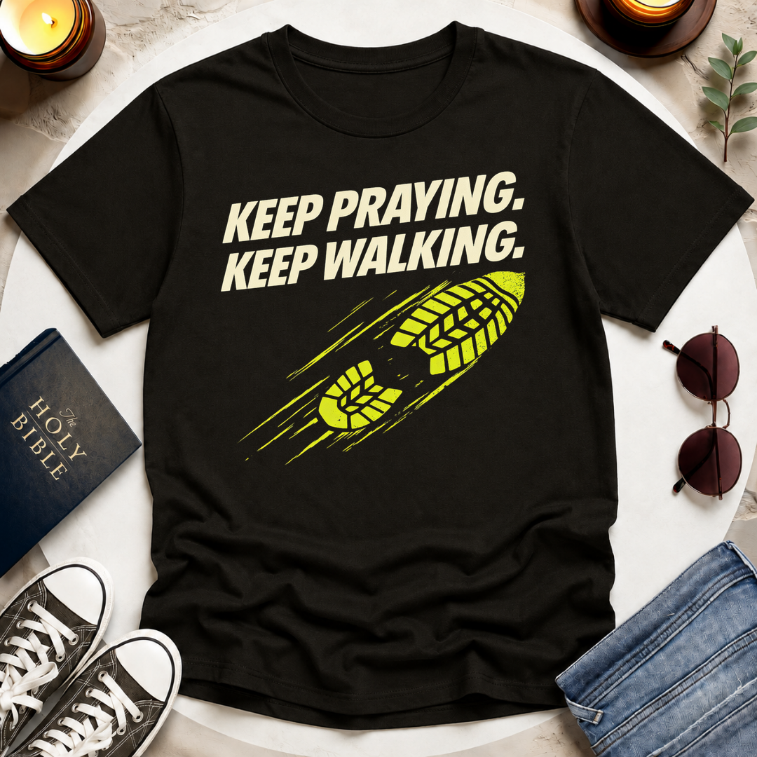 KEEP PRAYING I T-Shirt