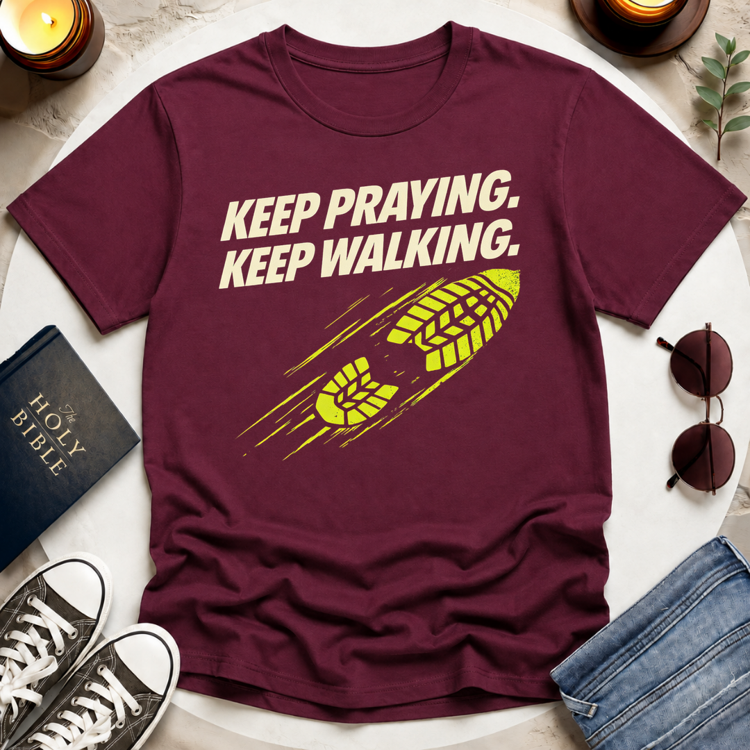 KEEP PRAYING I T-Shirt