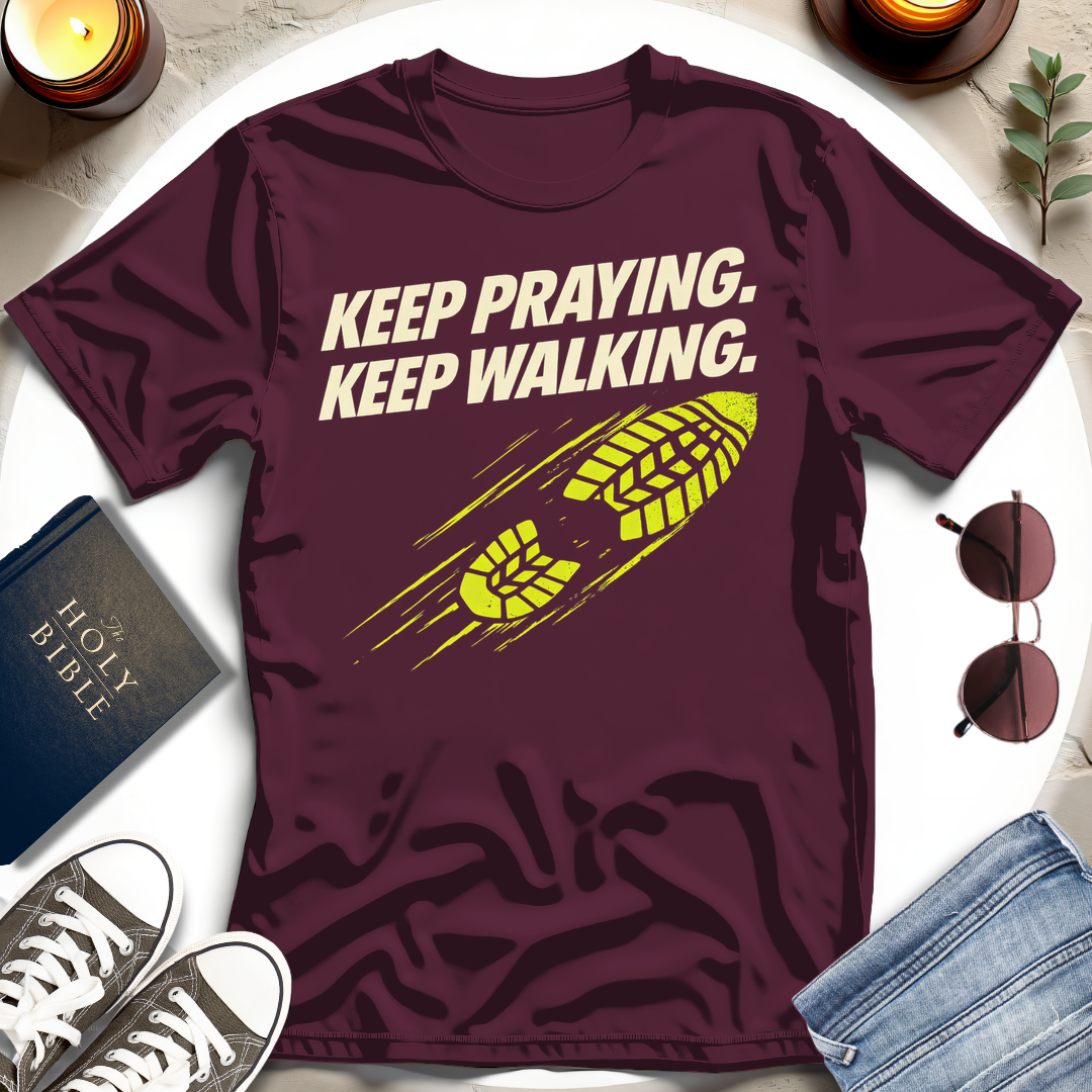 KEEP PRAYING I T-Shirt